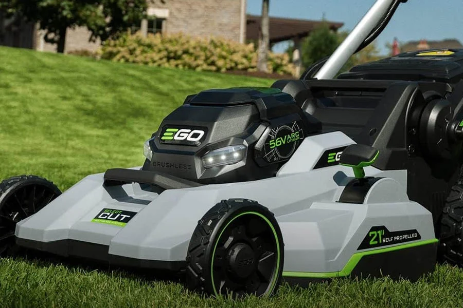 self propelled push lawn mowers